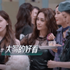 《奇怪的美发沙龙》完整演员表: 列出所有令人惊奇的精彩演员！