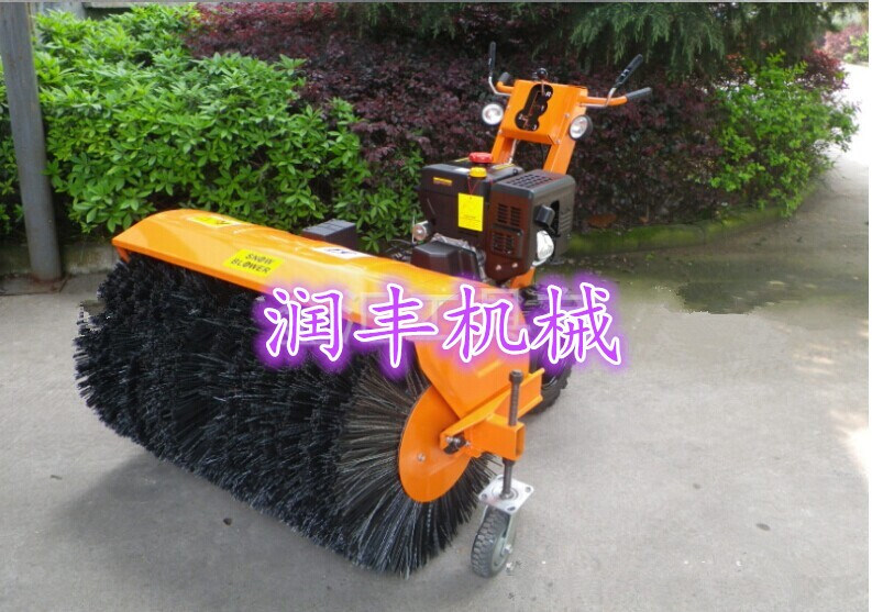 使用步骤详解：如何正确操作扫雪锄地机，轻松清扫积雪与杂草
