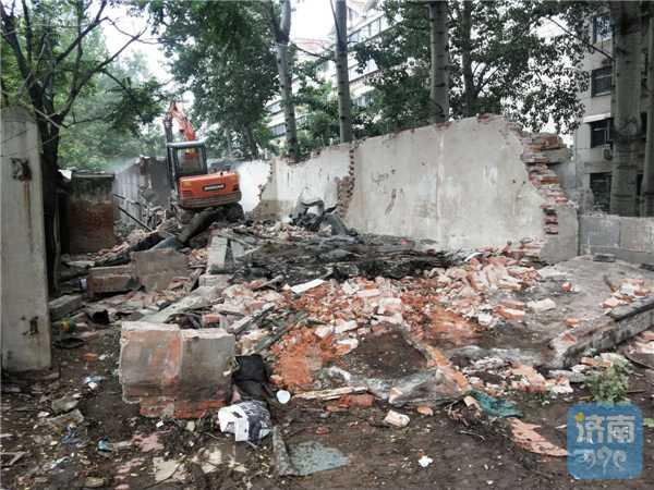 专业后室拆迁队：安全高效拆除建筑不用愁