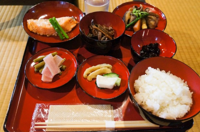 揭秘梦想寿司店破解版：追寻美食背后的秘密