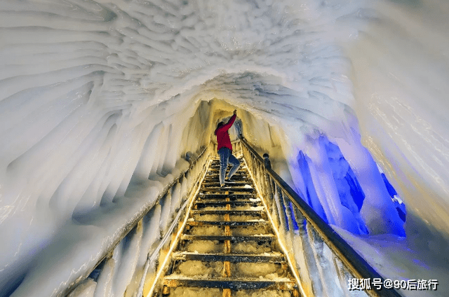 探索北极风情，体验极地奇趣：北极旅馆模拟器手机版