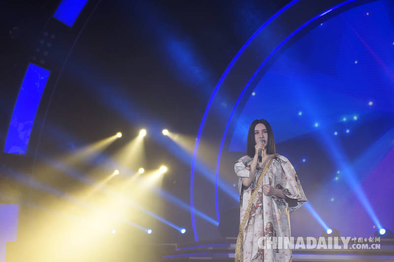 2024最新版旋律挑战世界：音乐华彩闪耀，乐坛新风潮迎来